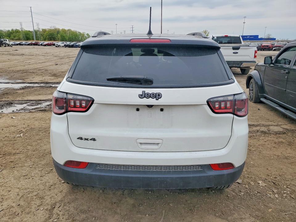 Photo 6 from auction – 2024 JEEP COMPASS with VIN 3C4NJDBN1RT112082