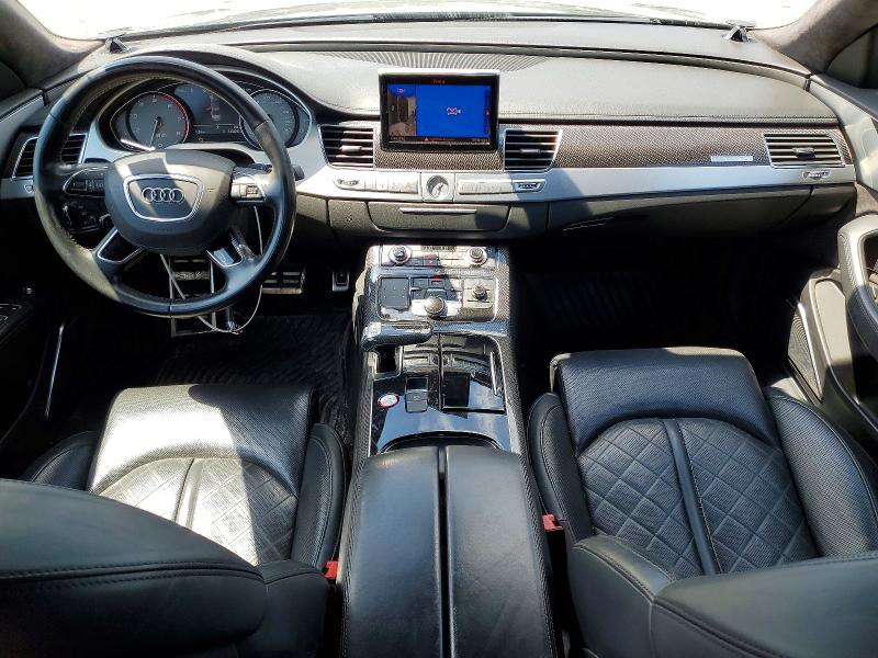 Photo 8 from auction – 2013 AUDI S8 with VIN WAUD2AFD7DN029657