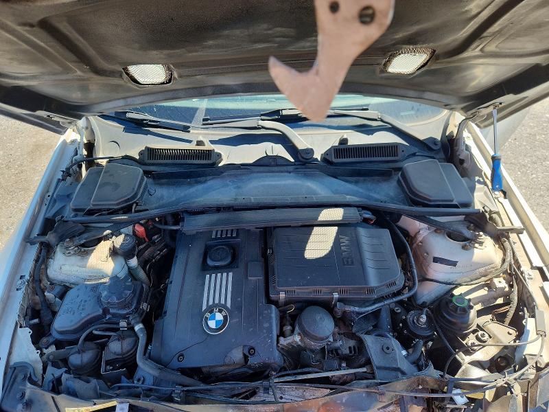 Photo 11 from auction – 2010 BMW 335 with VIN WBAWC7C50AE270963