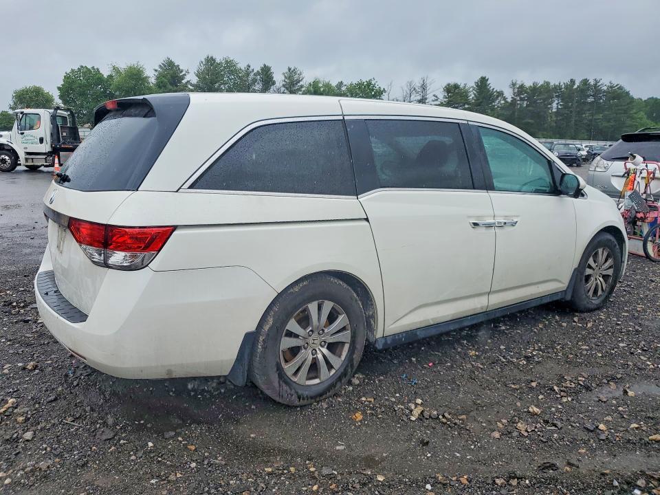 Photo 3 from auction – 2016 HONDA ODYSSEY with VIN 5FNRL5H66GB010189