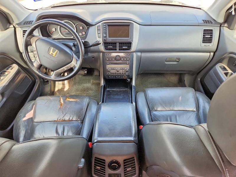 Photo 8 from auction – 2006 HONDA PILOT with VIN 2HKYF18726H528580