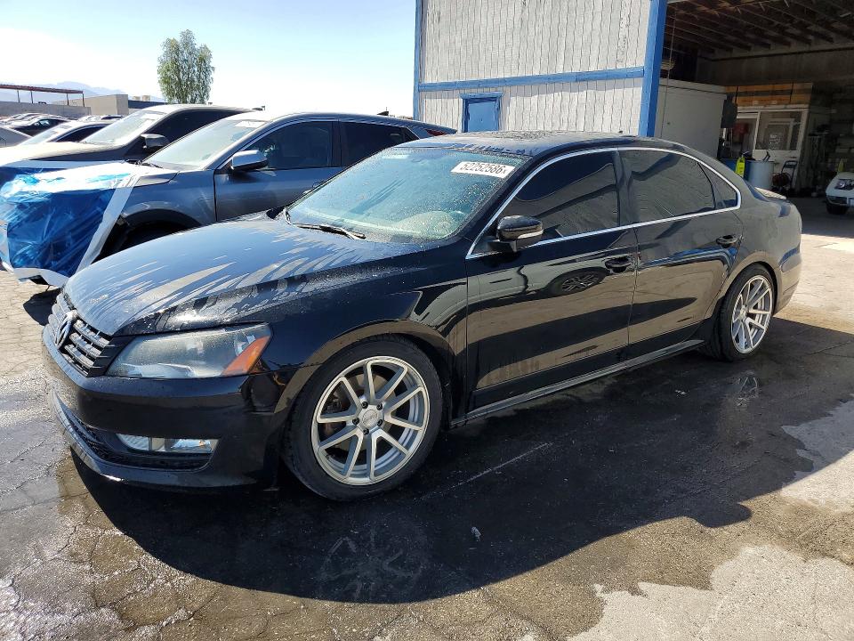 2015 VOLKSWAGEN PASSAT