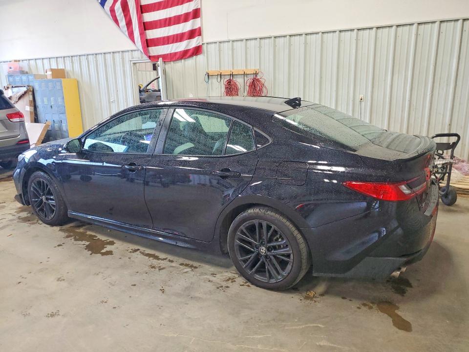 Снимка 2 от търг – 2025 TOYOTA CAMRY с VIN 4T1DAACK7SU101237