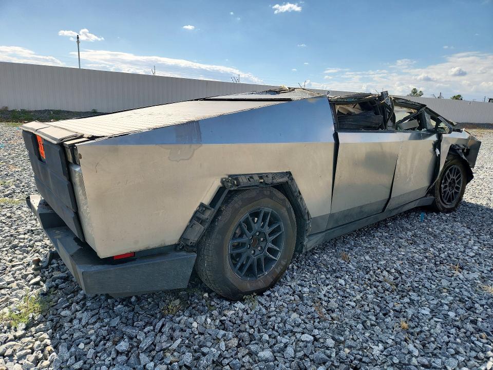صورة رقم 3 من المزاد - 2024 TESLA CYBERTRUCK مع VIN 7G2CEHEE9RA034416