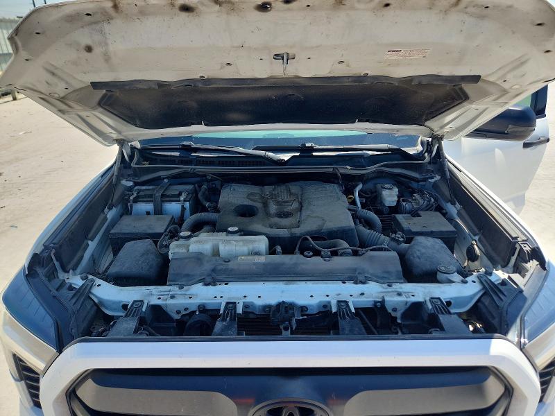 Photo 11 from auction – 2023 TOYOTA TUNDRA with VIN 5TFLA5DB4PX116595