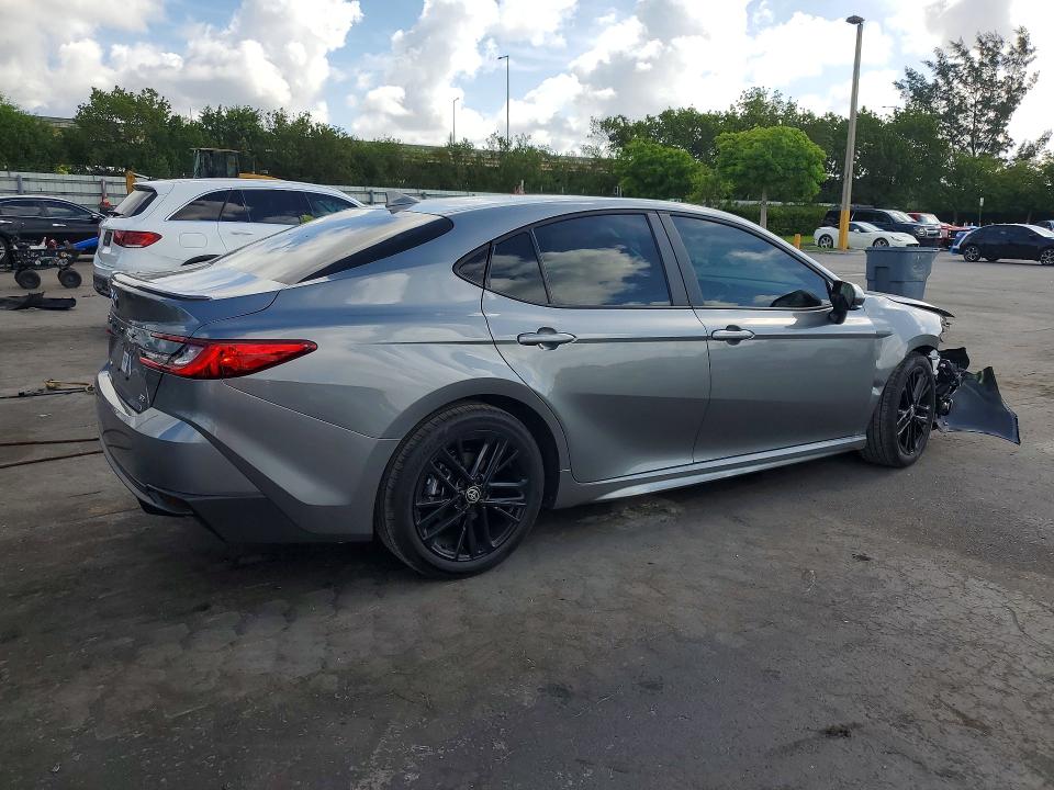 Photo 3 from auction – 2026 TOYOTA CAMRY with VIN 4T1DAACK0TU296244