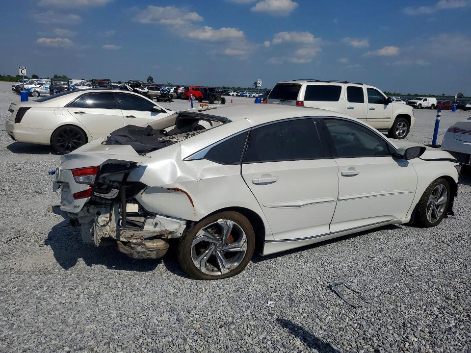 Photo 3 from auction – 2018 HONDA ACCORD with VIN 1HGCV2F57JA021941