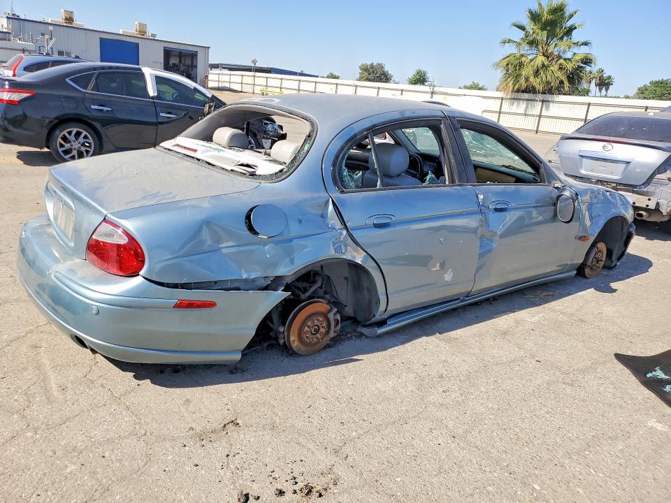 Фото 3 с аукциона – 2003 JAGUAR S-TYPE с VIN SAJEA03T03FM64806
