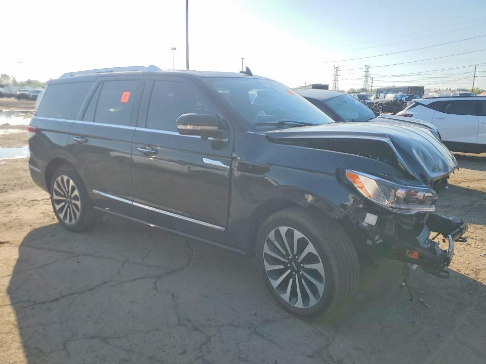 Photo 4 from auction – 2023 LINCOLN NAVIGATOR with VIN 5LMJJ2LG7PEL16197