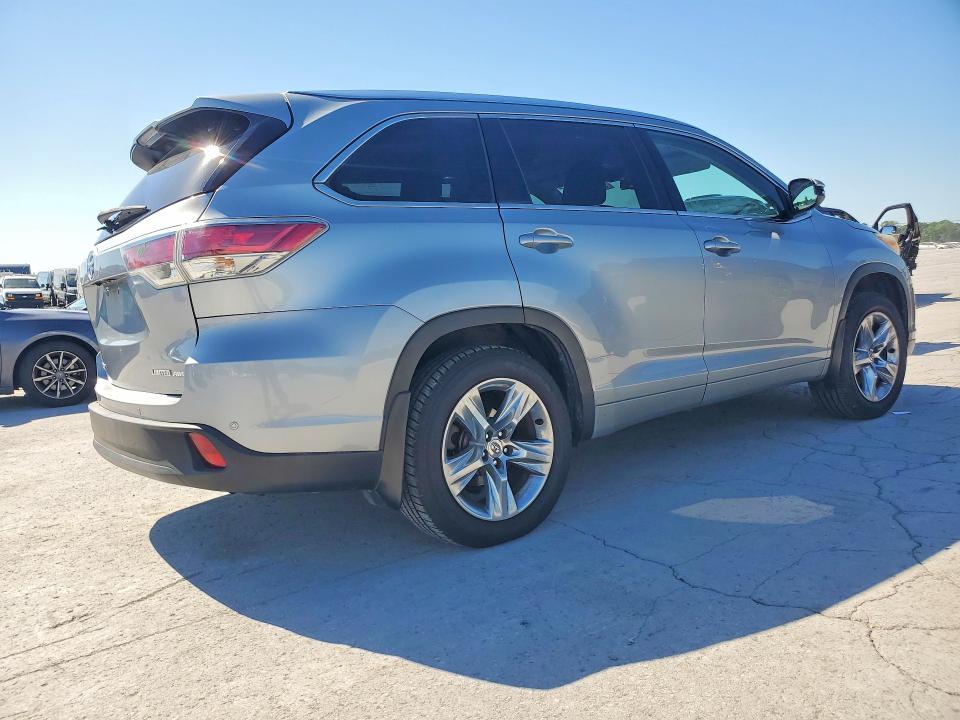 Photo 3 from auction – 2015 TOYOTA HIGHLANDER with VIN 5TDDKRFH1FS180897
