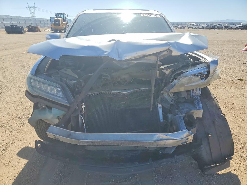 Photo 5 from auction – 2017 ACURA RDX with VIN 5J8TB3H59HL021417