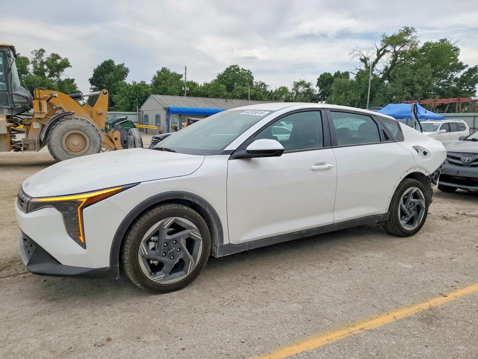 KIA K4 2025 with VIN 3KPFU4DE1SE229504 - Photo from auction