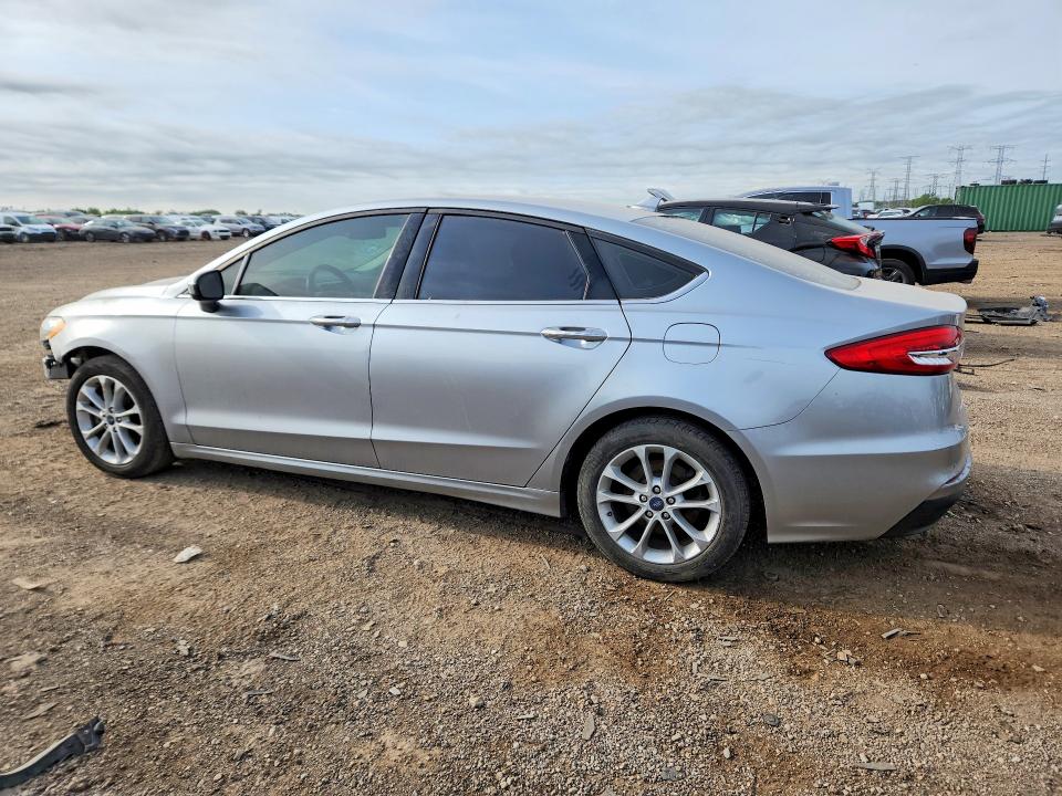 Photo 2 from auction – 2020 FORD FUSION with VIN 3FA6P0LU7LR171844