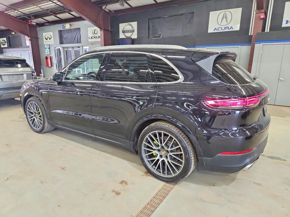 Photo 2 from auction – 2019 PORSCHE CAYENNE with VIN WP1AE2AY4KDA50934