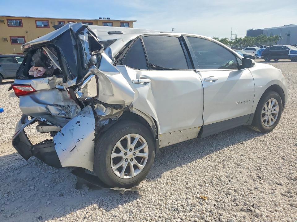 Photo 3 from auction – 2019 CHEVROLET EQUINOX with VIN 2GNAXUEV2K6103031