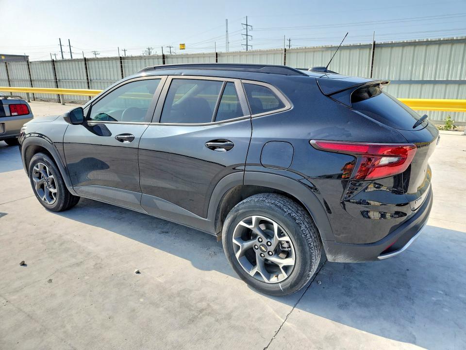 Photo 2 from auction – 2024 CHEVROLET TRAX with VIN KL77LHE25RC083724