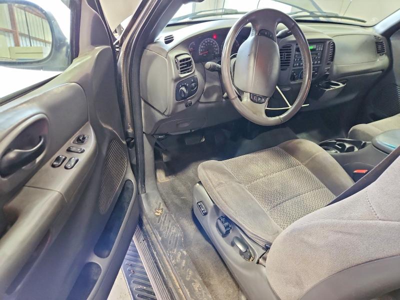 Photo 8 from auction – 2002 FORD F150 with VIN 2FTRX17W72CA31888
