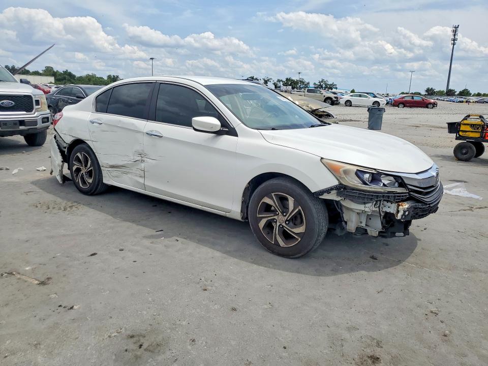 Photo 4 from auction – 2017 HONDA ACCORD with VIN 1HGCR2F34HA189498