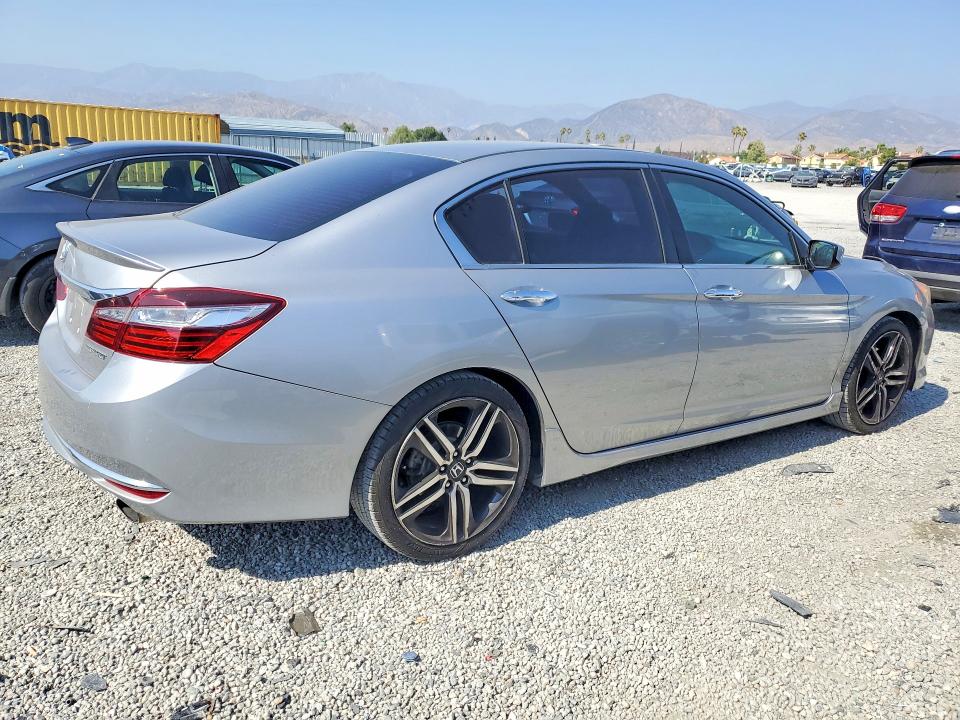 Photo 3 from auction – 2017 HONDA ACCORD with VIN 1HGCR2F55HA302716