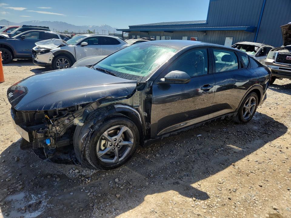 KIA K4 2025 with VIN 3KPFT4DE4SE033866 - Photo from auction