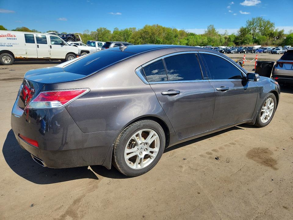 Photo 3 from auction – 2010 ACURA TL with VIN 19UUA8F29AA023389