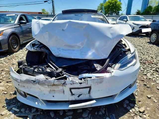 Photo 5 from auction – 2016 TESLA MODEL S with VIN 5YJSA1E27GF153850