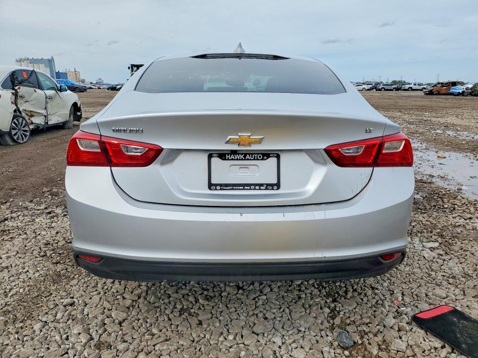 Photo 6 from auction – 2018 CHEVROLET MALIBU with VIN 1G1ZD5ST2JF227861