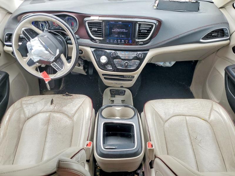 Photo 8 from auction – 2019 CHRYSLER PACIFICA with VIN 2C4RC1GG6KR702369