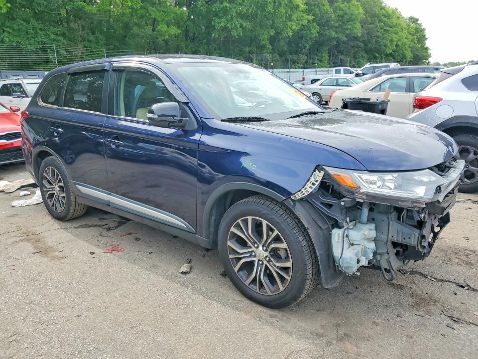 Photo 4 from auction – 2017 MITSUBISHI OUTLANDER with VIN JA4AD3A35HZ031362