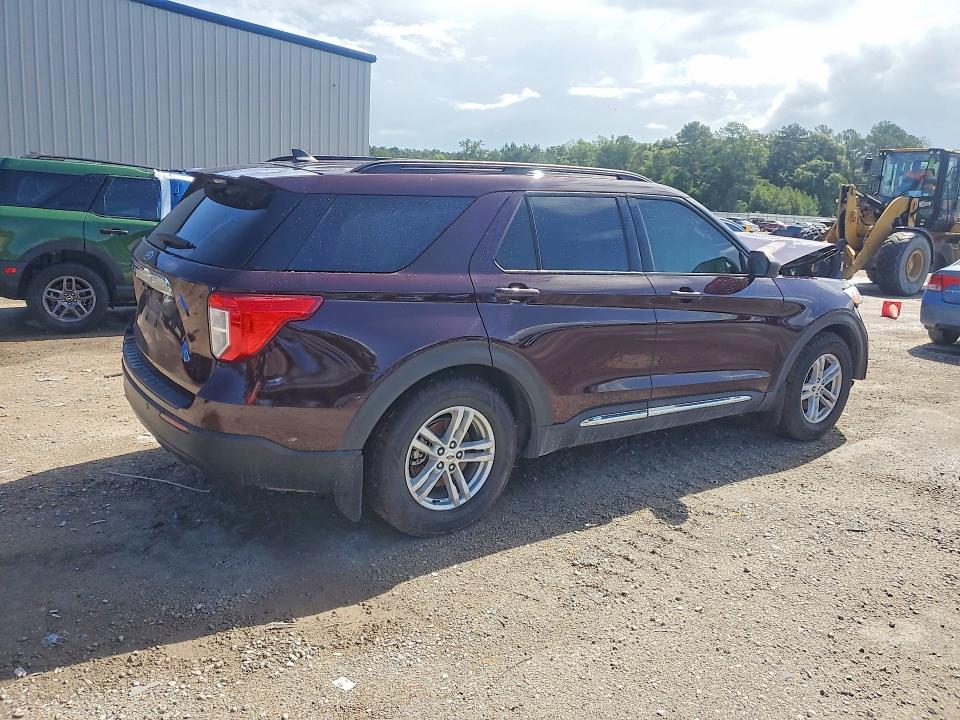 Photo 3 from auction – 2023 FORD EXPLORER with VIN 1FMSK7DH5PGA41801