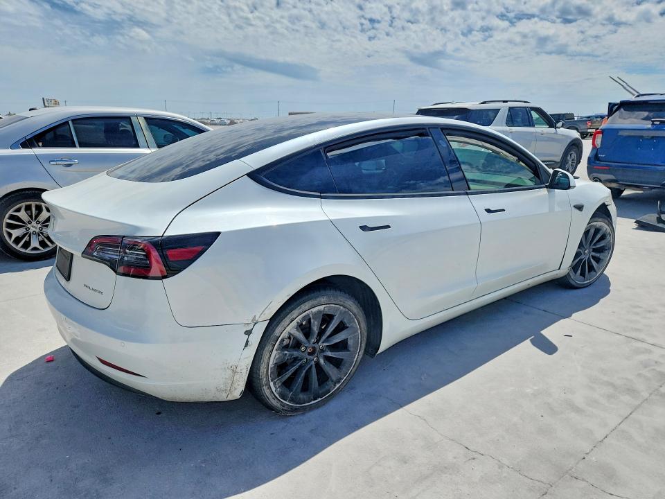 Photo 3 from auction – 2022 TESLA MODEL 3 with VIN 5YJ3E1EB8NF205654