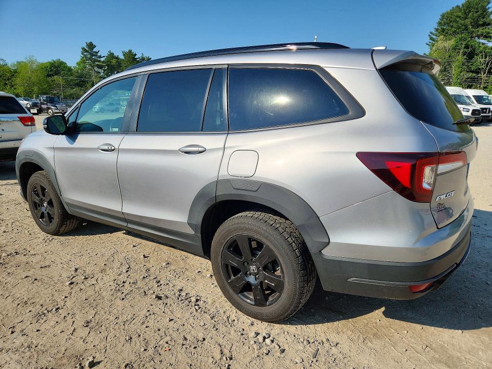 Photo 2 from auction – 2022 HONDA PILOT with VIN 5FNYF6H88NB069820