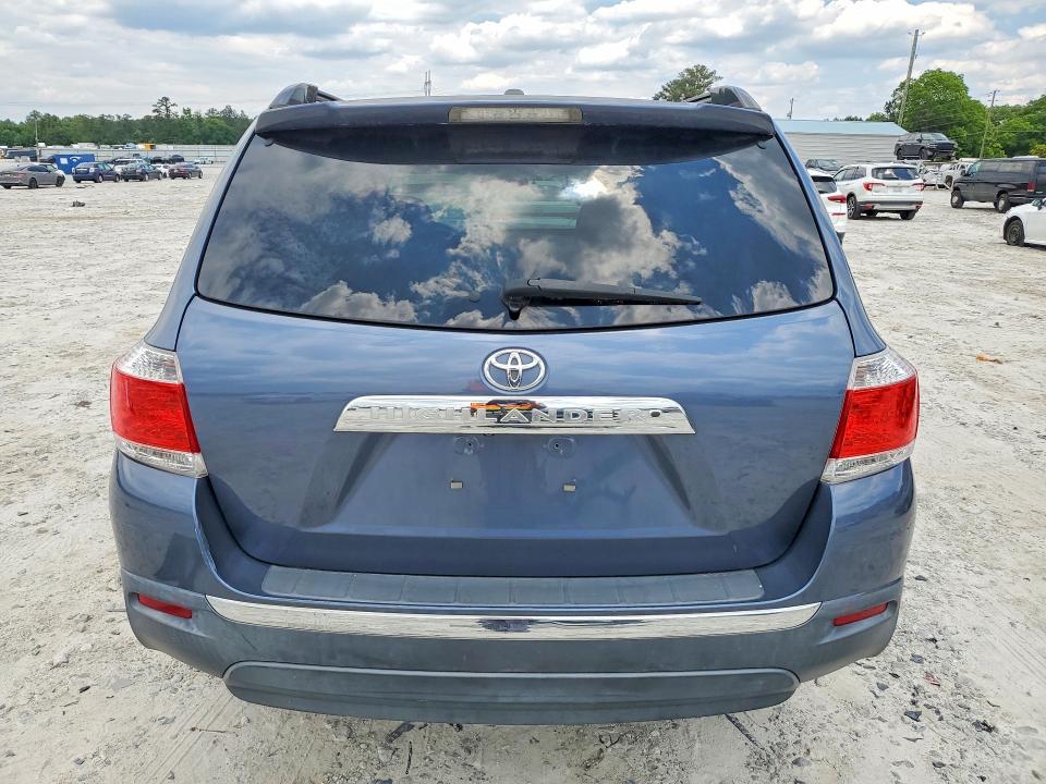 Photo 6 from auction – 2012 TOYOTA HIGHLANDER with VIN 5TDZK3EH5CS073688