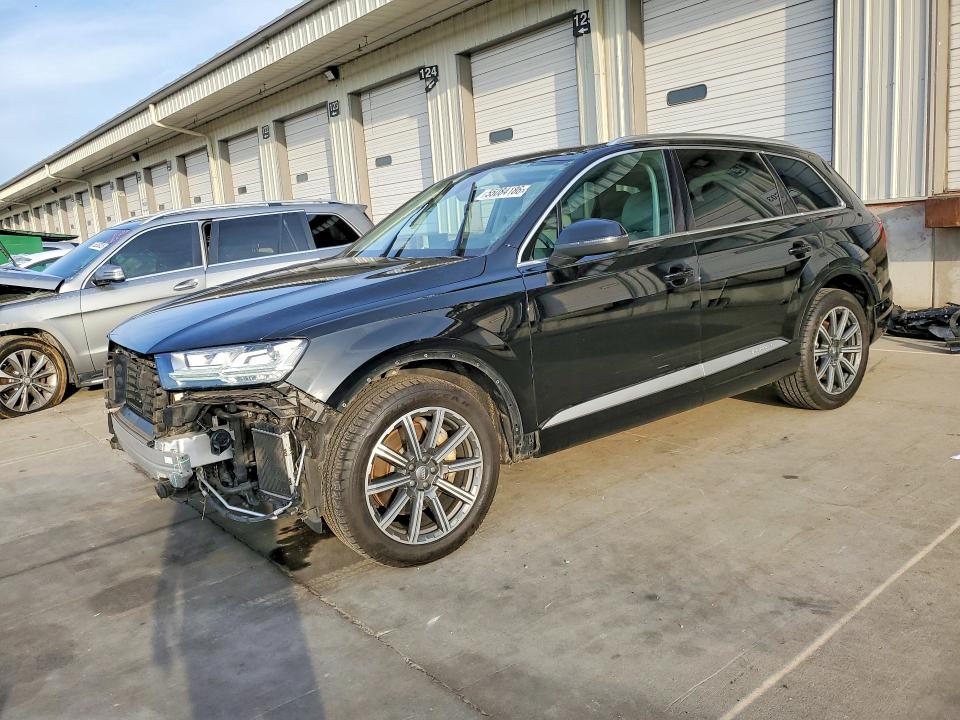 AUDI Q7 2017 with VIN WA1VAAF7XHD030375 - Photo from auction