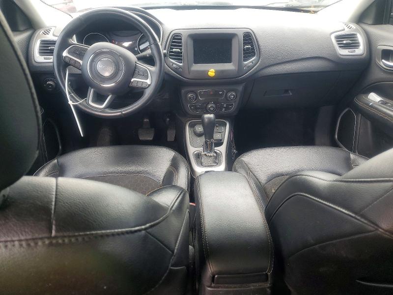 Photo 8 from auction – 2018 JEEP COMPASS with VIN 3C4NJDBB6JT349886