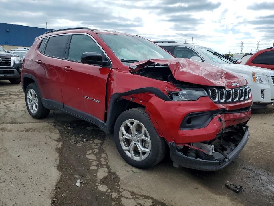 Photo 4 from auction – 2024 JEEP COMPASS with VIN 3C4NJDBN8RT137965