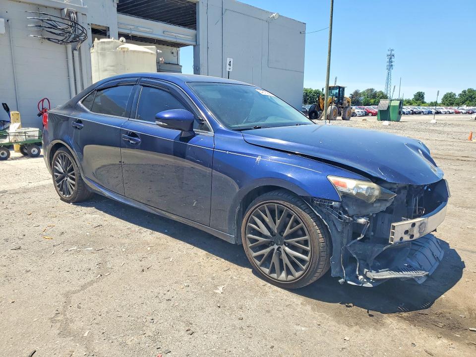 Photo 4 from auction – 2014 LEXUS IS with VIN JTHBF1D22E5031381