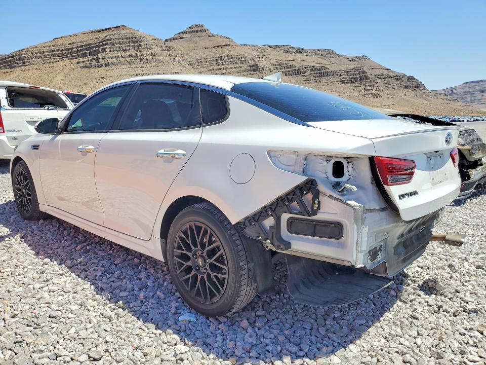 Photo 2 from auction – 2018 KIA OPTIMA with VIN 5XXGT4L34JG228554
