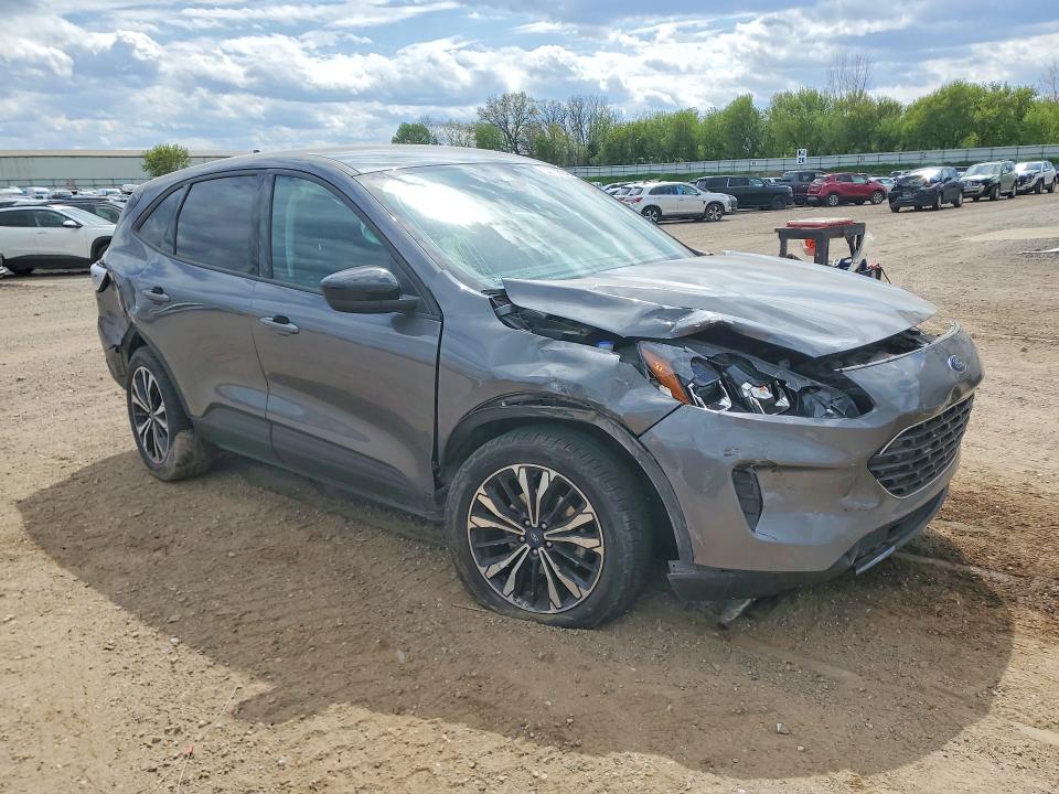 Photo 4 from auction – 2021 FORD ESCAPE with VIN 1FMCU9G63MUA97558