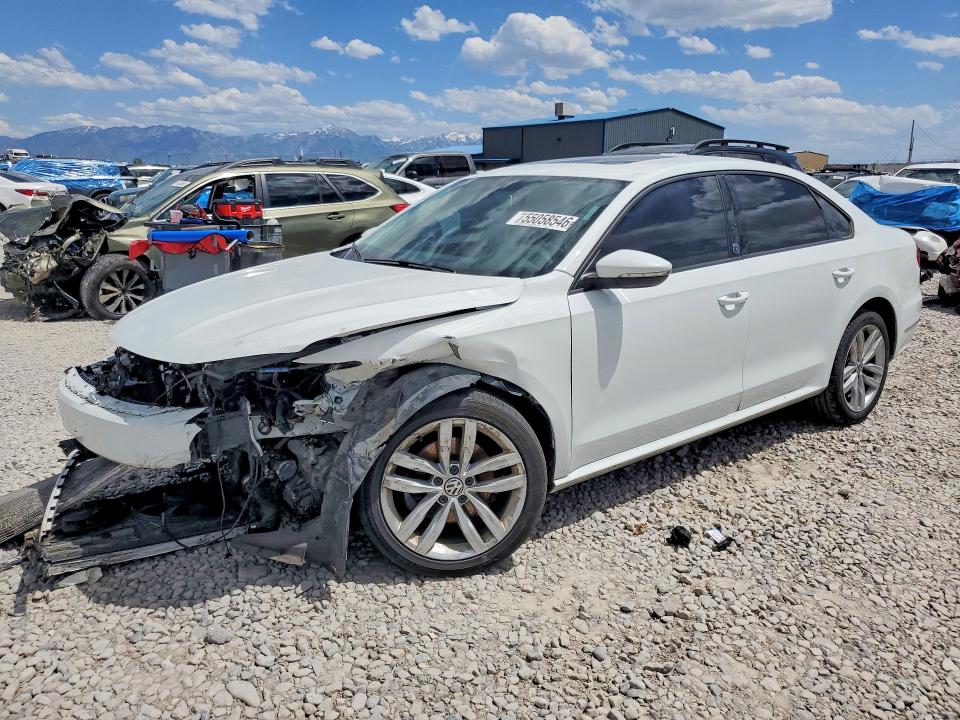 VOLKSWAGEN PASSAT 2019 с VIN 1VWLA7A38KC004968 - Снимка от търг