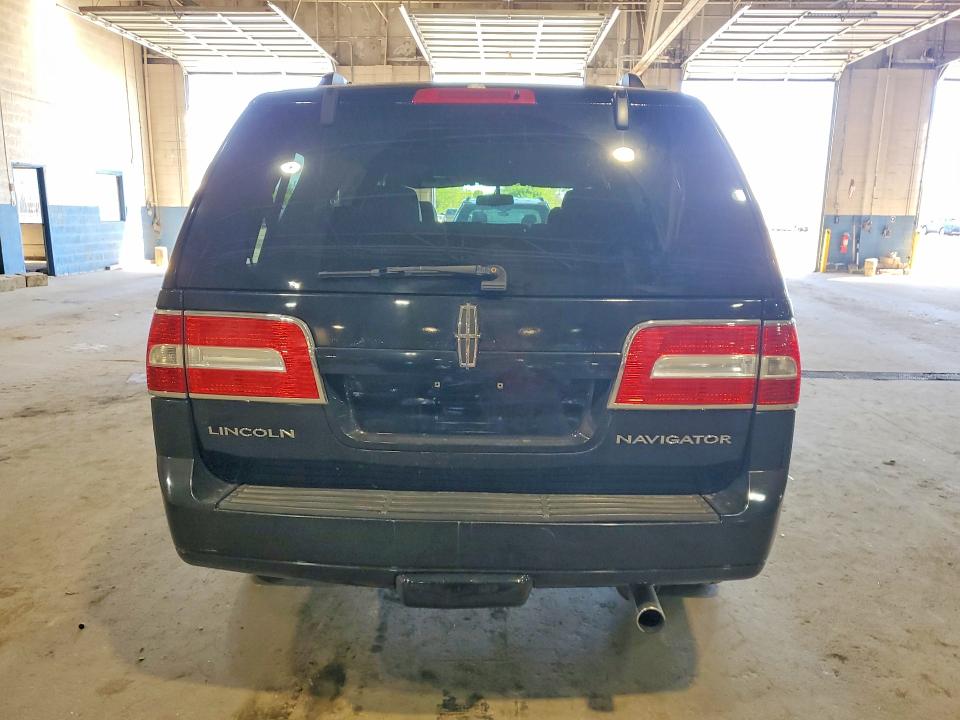 Photo 6 from auction – 2008 LINCOLN NAVIGATOR with VIN 5LMFU28588LJ08430