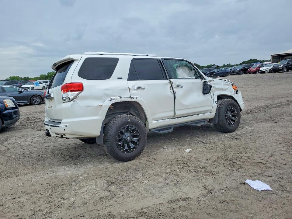Photo 3 from auction – 2013 TOYOTA 4RUNNER with VIN JTEBU5JR4D5148812