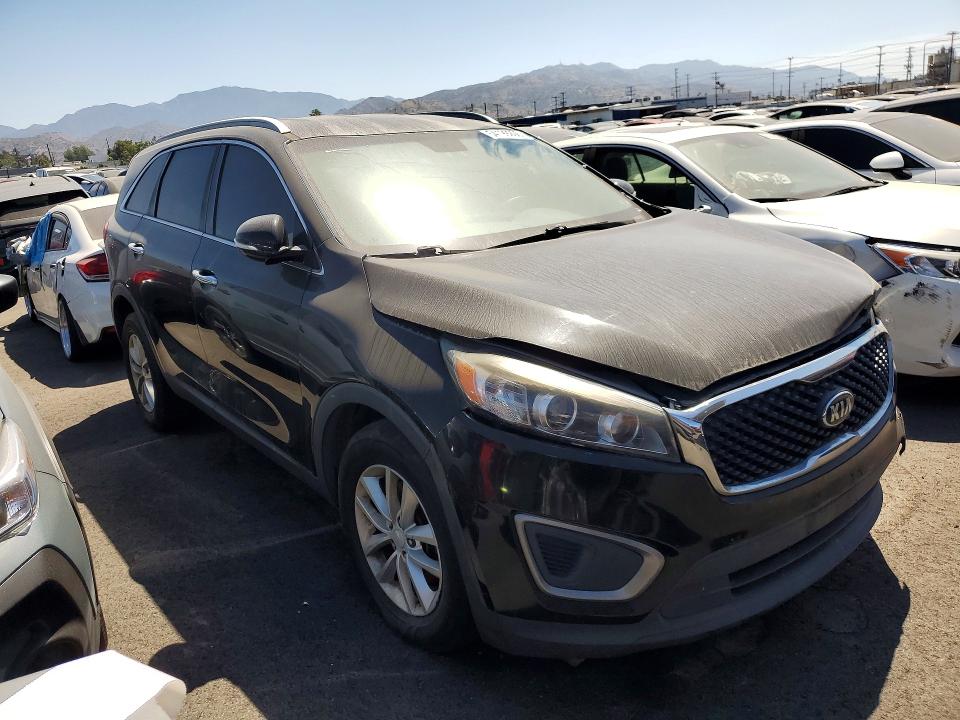 Photo 4 from auction – 2016 KIA SORENTO with VIN 5XYPG4A38GG093574
