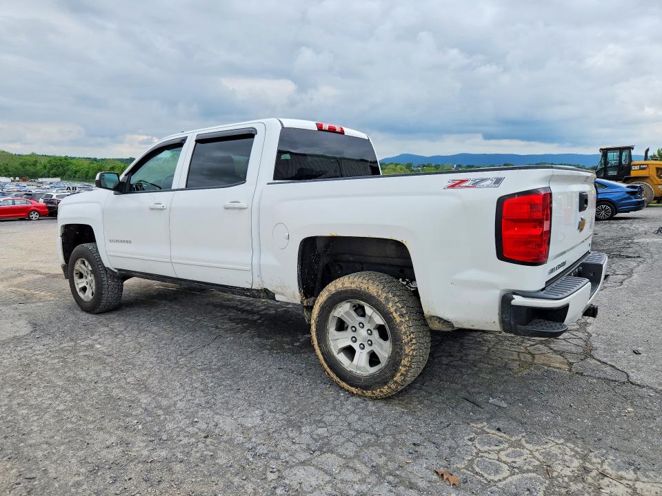 Photo 2 from auction – 2017 CHEVROLET SILVERADO with VIN 3GCUKRECXHG443461