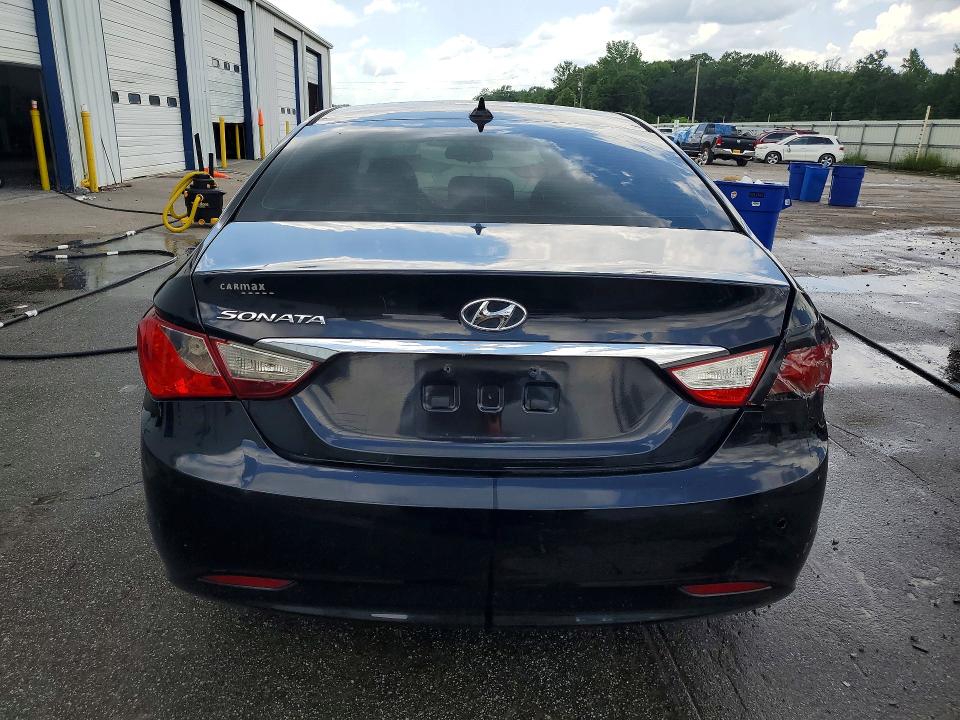 Photo 6 from auction – 2012 HYUNDAI SONATA with VIN 5NPEB4AC7CH343170