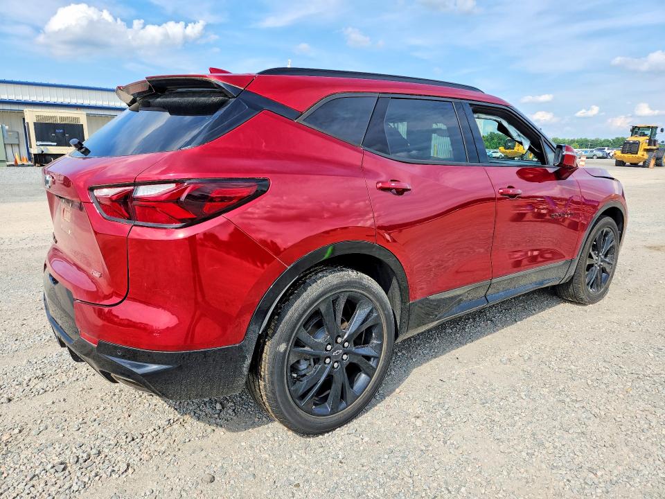 Photo 3 from auction – 2022 CHEVROLET BLAZER with VIN 3GNKBKRS0NS132041