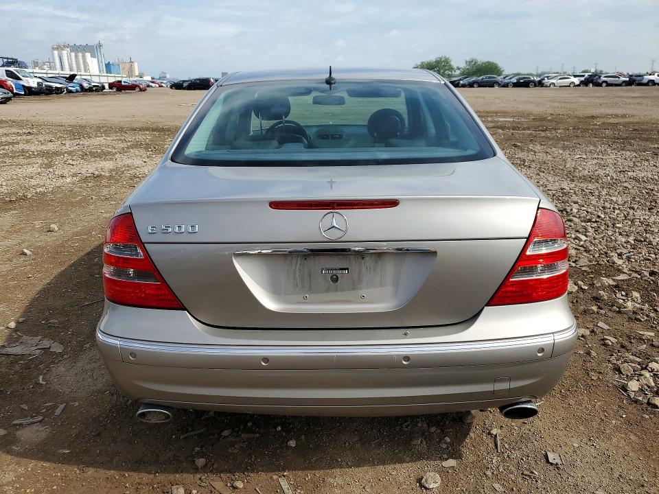 Photo 6 from auction – 2005 MERCEDES-BENZ E with VIN WDBUF70J05A677566