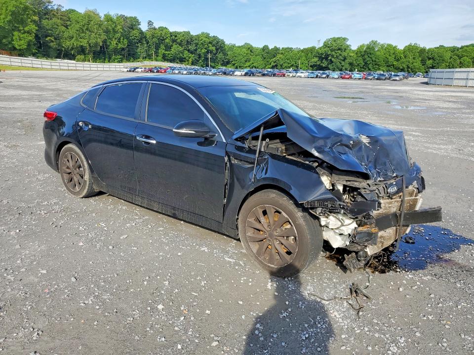 Photo 4 from auction – 2016 KIA OPTIMA with VIN 5XXGT4L39GG074125