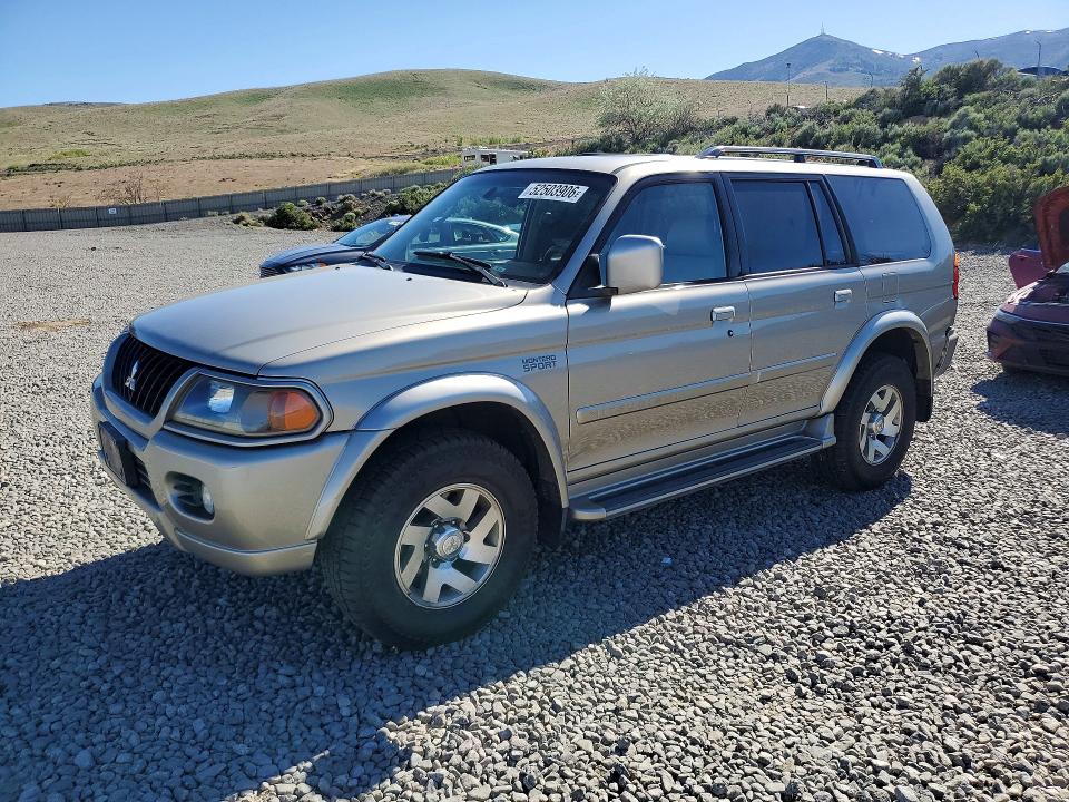 2002 MITSUBISHI MONTERO
