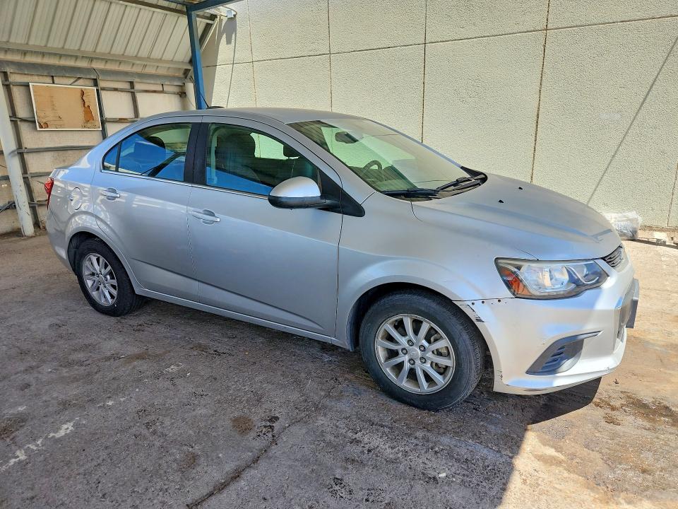 Photo 4 from auction – 2017 CHEVROLET SONIC with VIN 1G1JD5SH9H4140179
